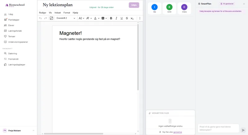 En næsten tom undervisningsplan i editoren – udgangspunktet, før SmartPlan udformer indhold for dig.