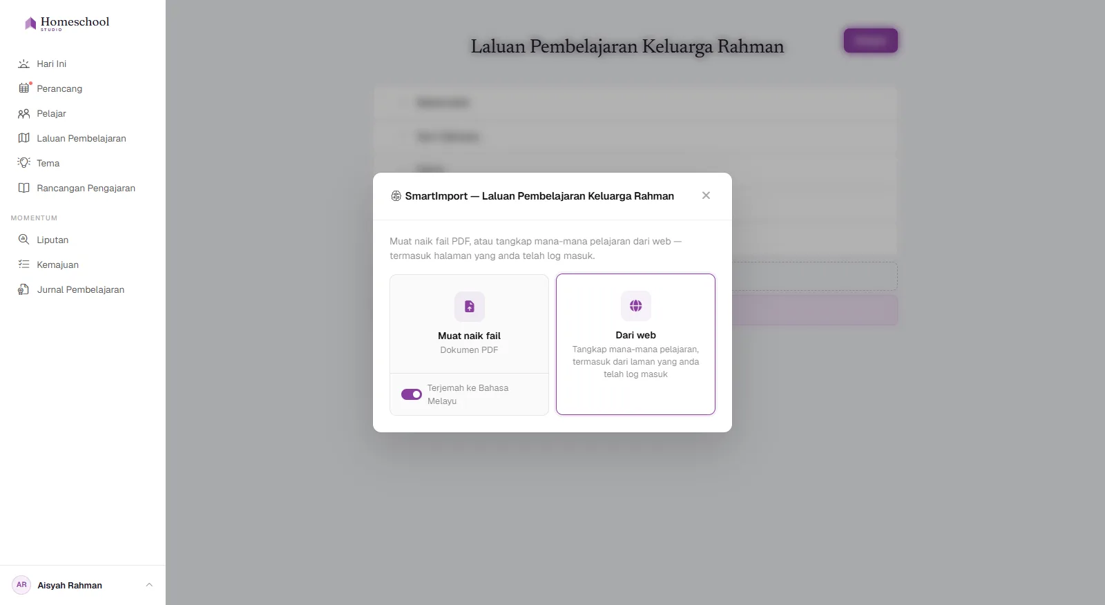 Dialog SmartImporter: lepaskan PDF, Word atau hamparan – atau tangkap pelajaran dari web – dengan togol terjemah, dan struktur kurikulum dibina untuk anda.