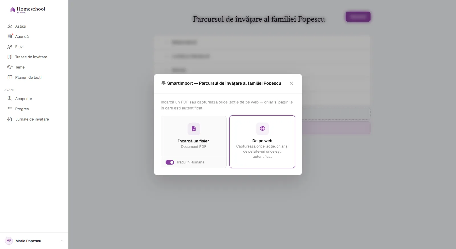 Fereastra SmartImporter: adaugă un PDF, Word sau foaie de calcul – sau salvează o lecție de pe web – cu un comutator de traducere, iar structura curriculumului este construită pentru tine.